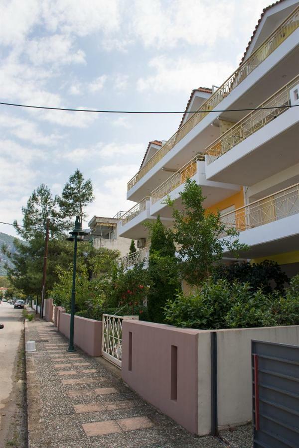 Cozy Maisonette กาเมนาวูร์ลา ภายนอก รูปภาพ