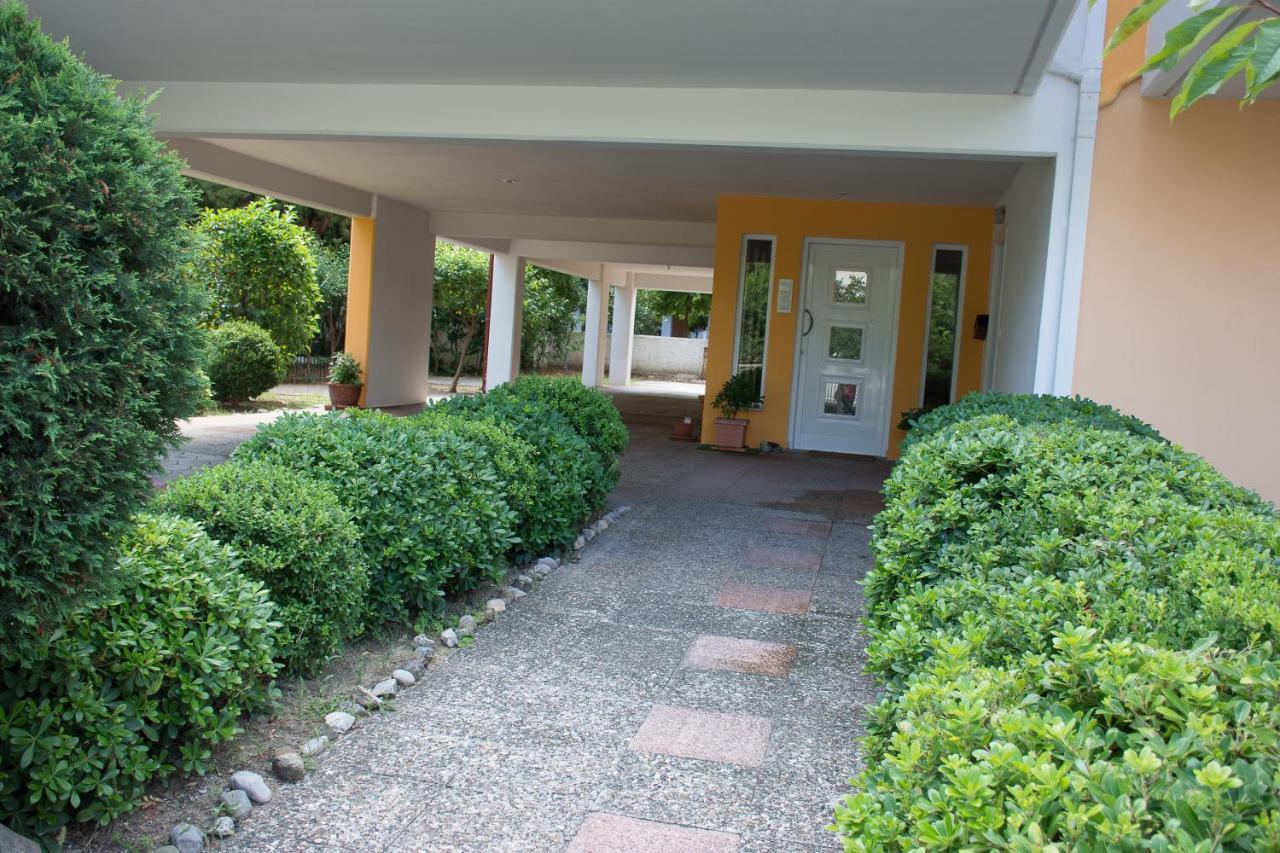 Cozy Maisonette กาเมนาวูร์ลา ภายนอก รูปภาพ